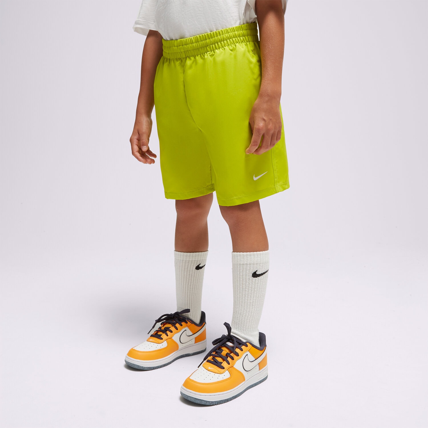 Kinder NIKE SHORTS B NK DF MULTI WVN DX5382-308 Grün