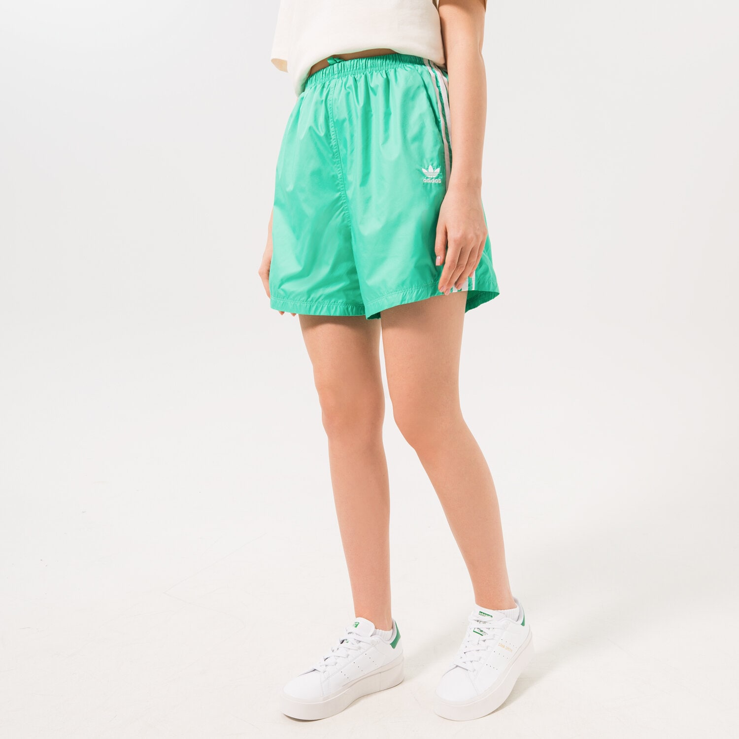 Damen Shorts ADIDAS SHORTS HC1916 HC1916 Grün