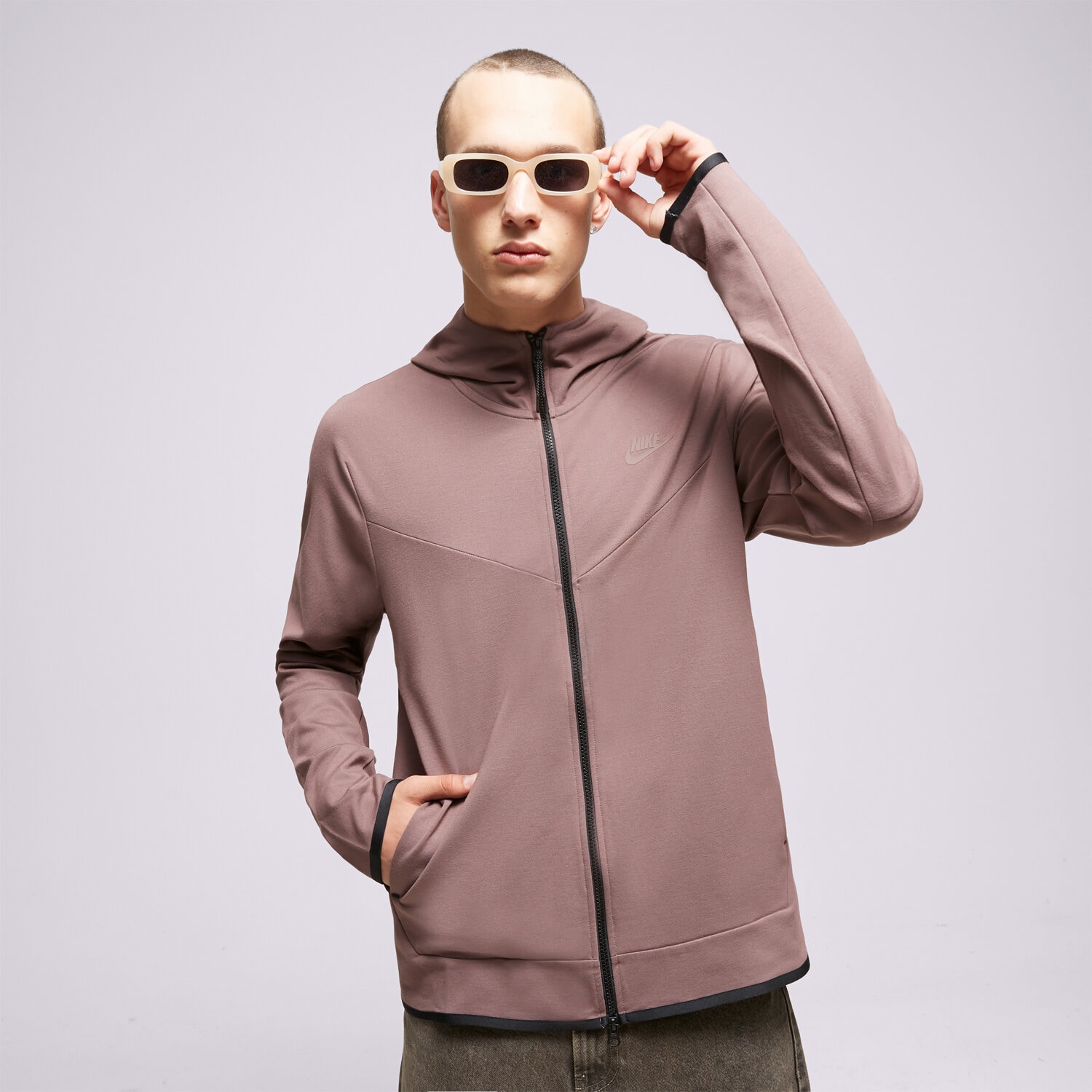 Herren NIKE HOODIE M NK TECH FZ LGHTWHT DX0822-291 Braun