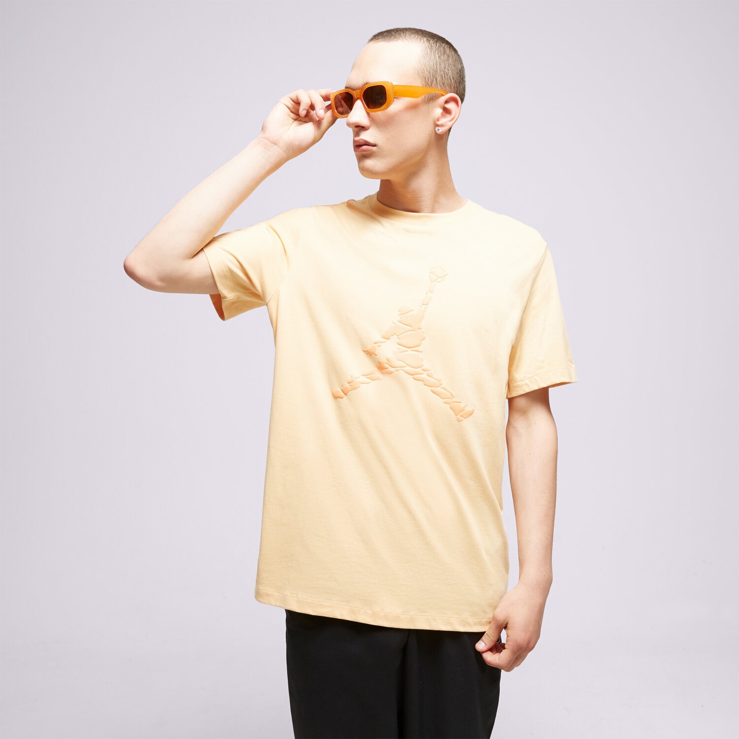Herren T-Shirt JORDAN T-SHIRT M J ESS SS CREW 3 DX9581-251 Gelb