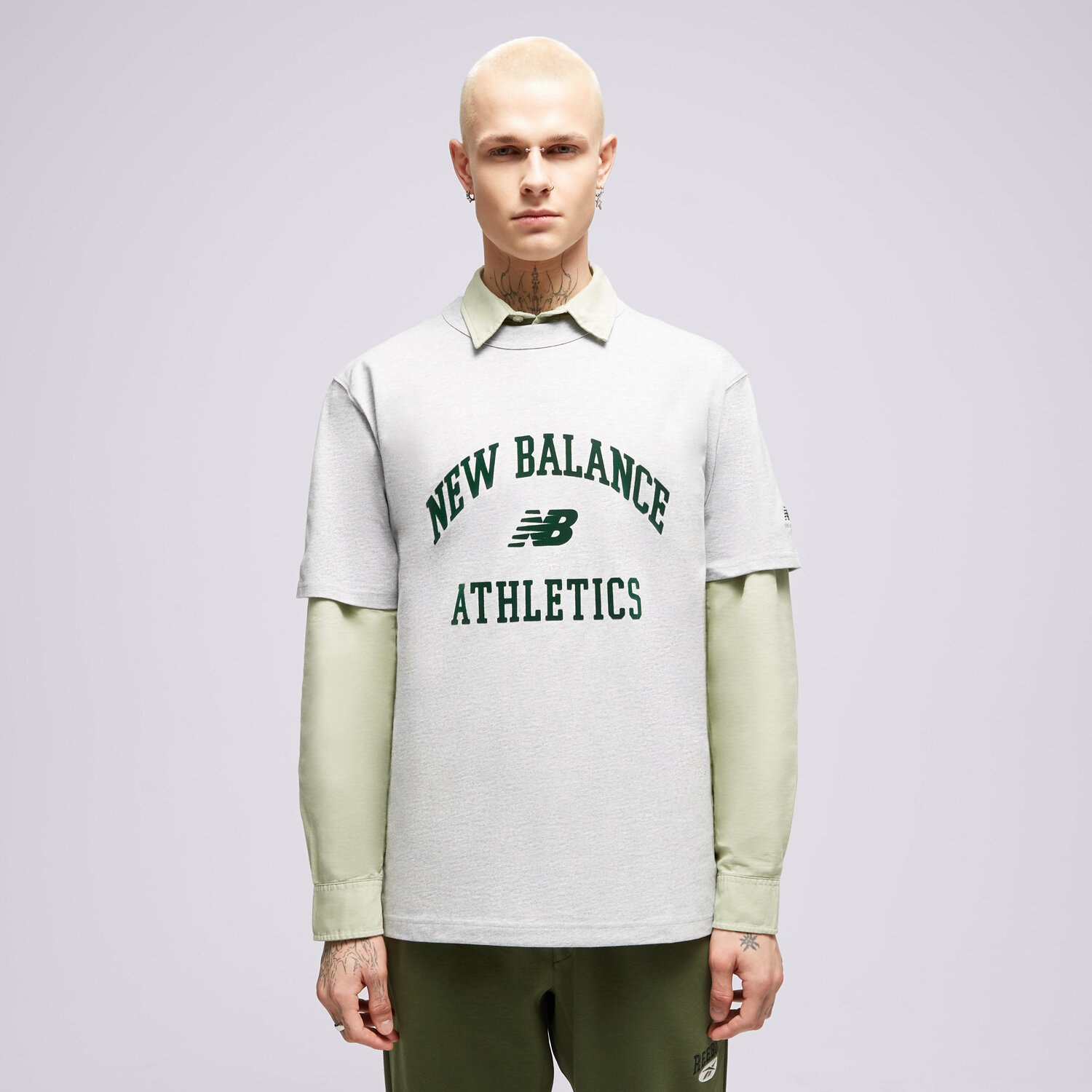 Herren T-Shirt NEW BALANCE T-SHIRT NB ATHLETICS VARSITY TEE MT33551AG Multicolor