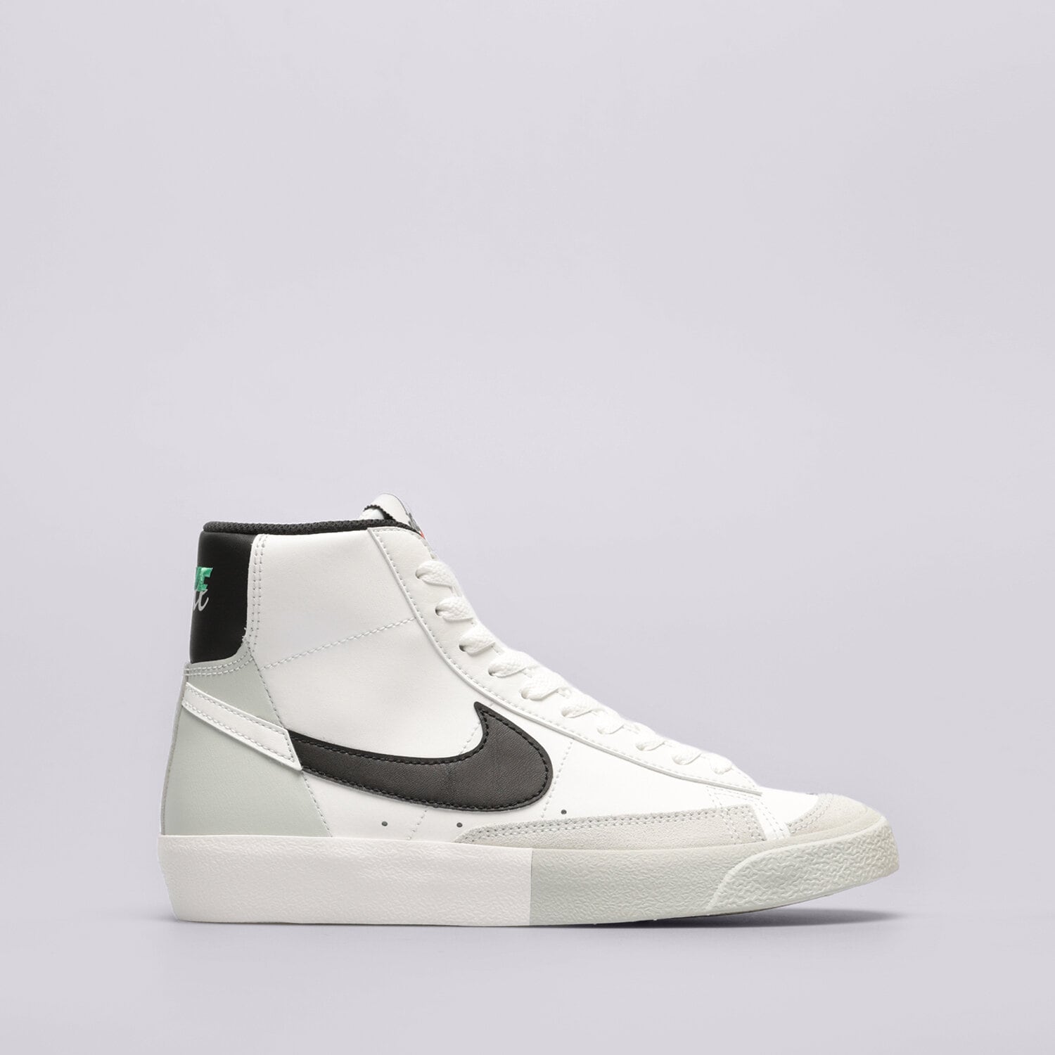 Kinder Sneaker NIKE BLAZER MID '77 SE (GS) FN6937-100 Weiß