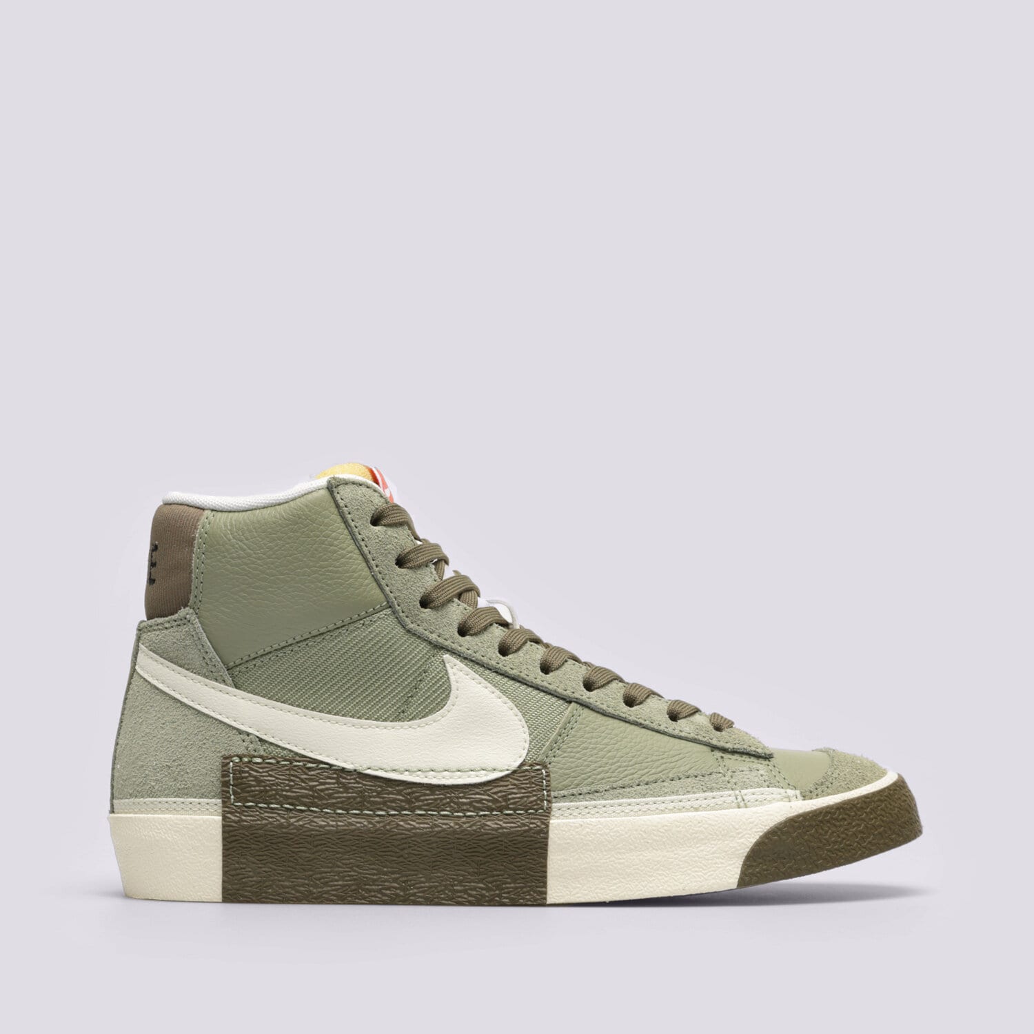 Herren Sneaker NIKE BLAZER MID PRO CLUB DQ7673-301 Khaki