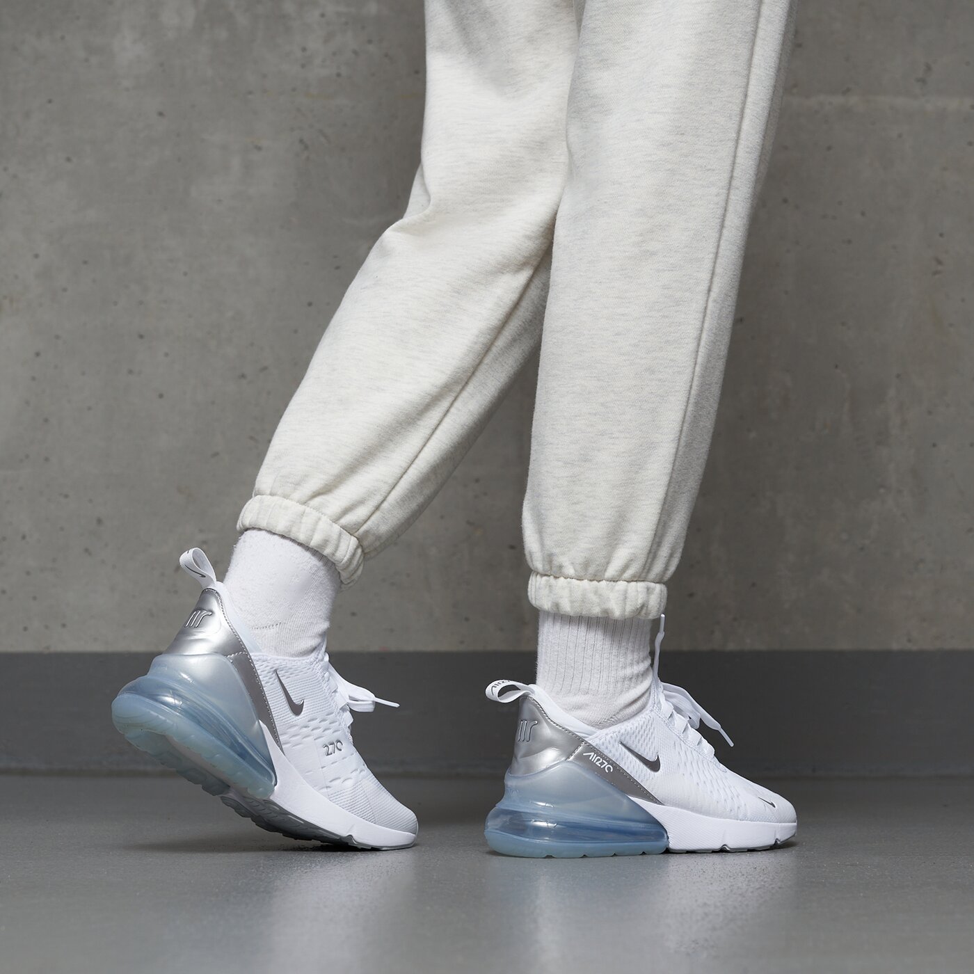 NIKE W AIR MAX 270 ESS STYLE WEIß DX0114-100 | Sizeer.de
