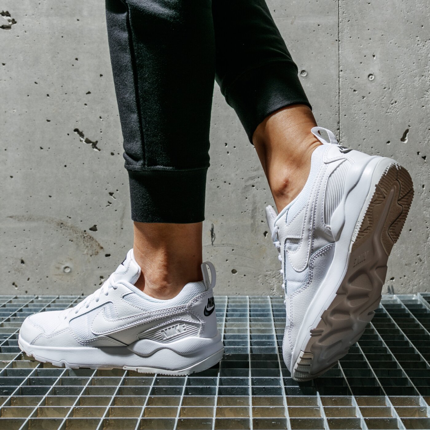 Aankoop \u003enike pegasus 92 lite white Grote uitverkoop - OFF 74%