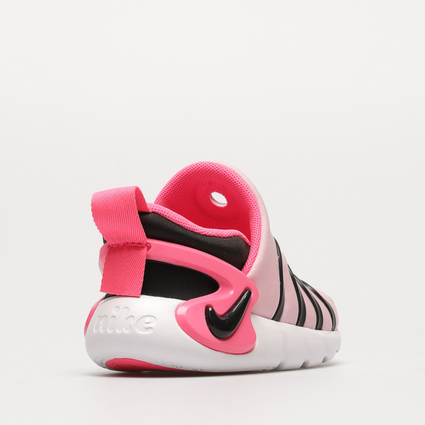 nike dynamo trainers