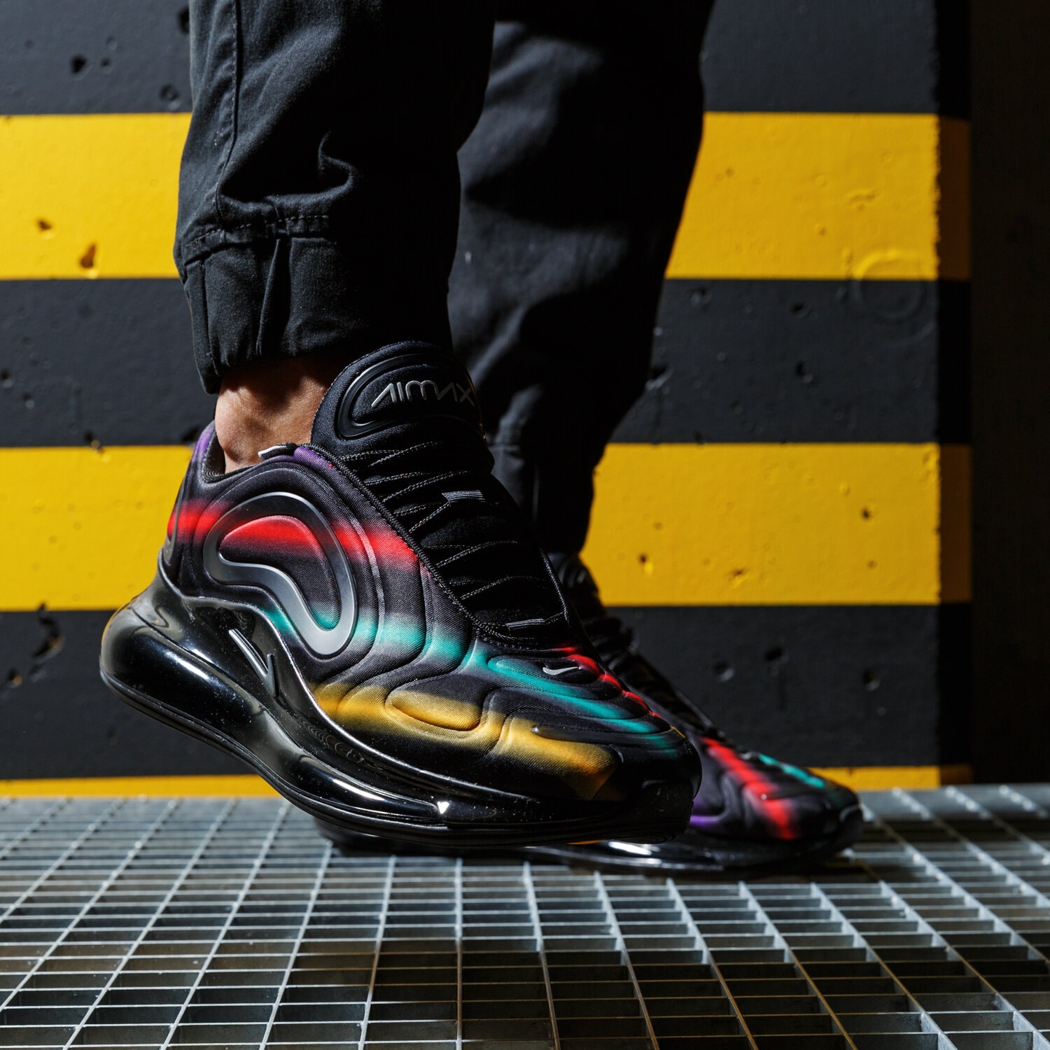 Air max 720 multicolor on sale