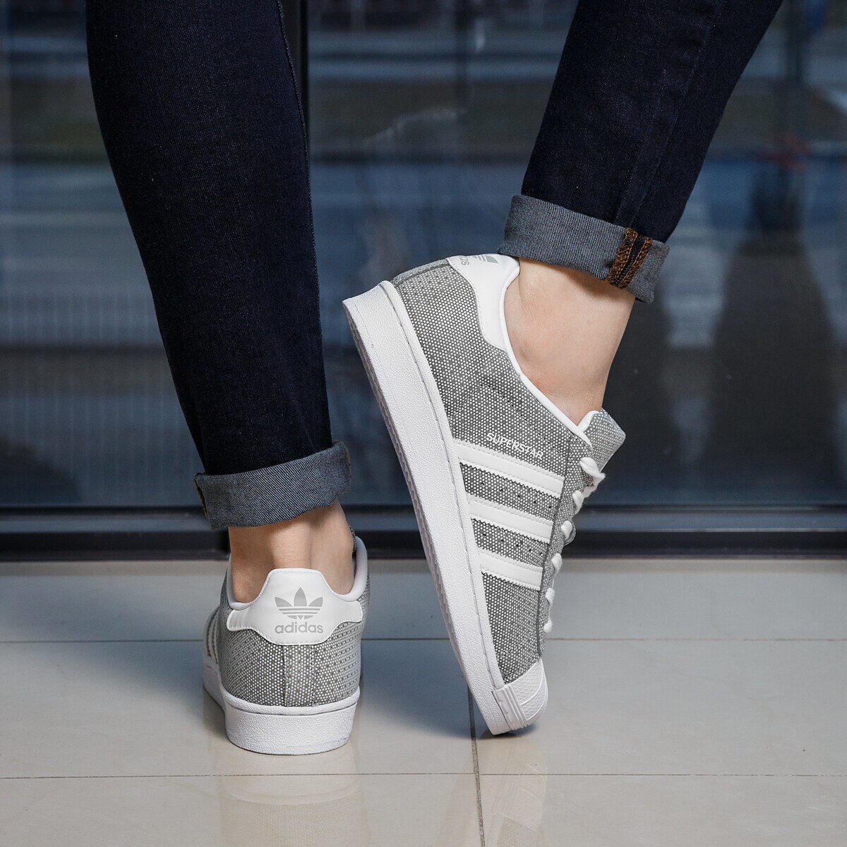 ADIDAS SUPERSTAR W