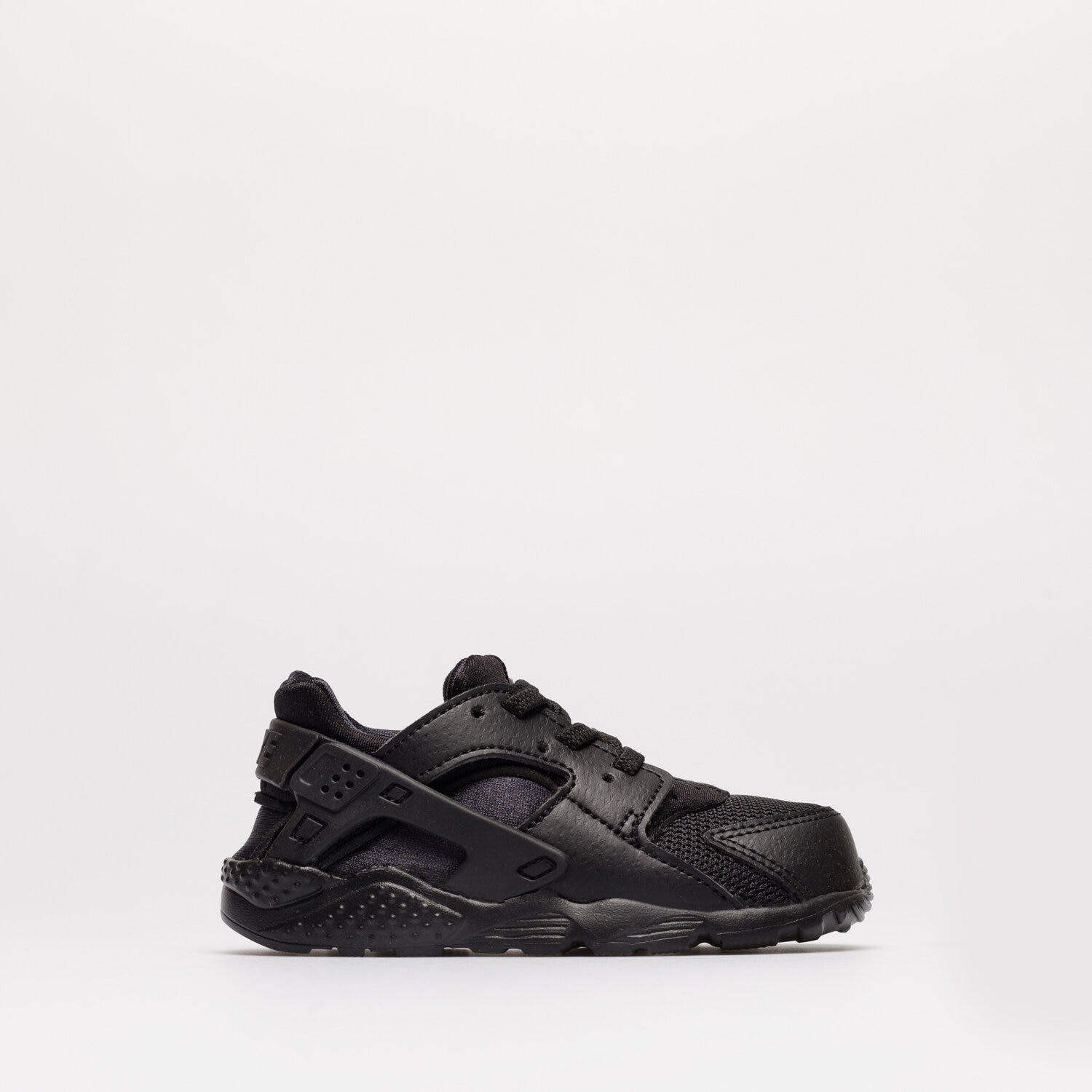 All black huaraches nike on sale