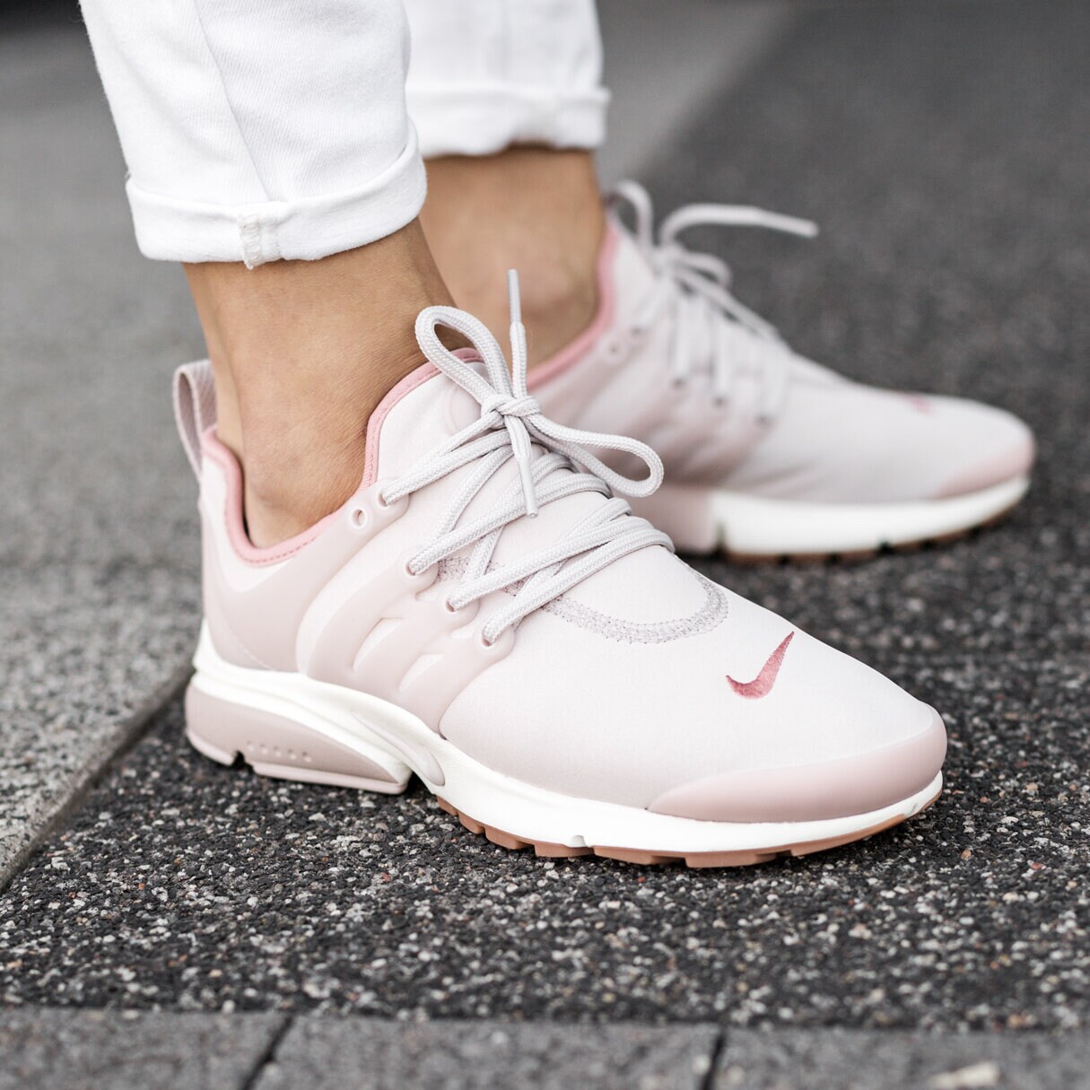 NIKE W AIR PRESTO PRM Rosa 878071601 Sizeer