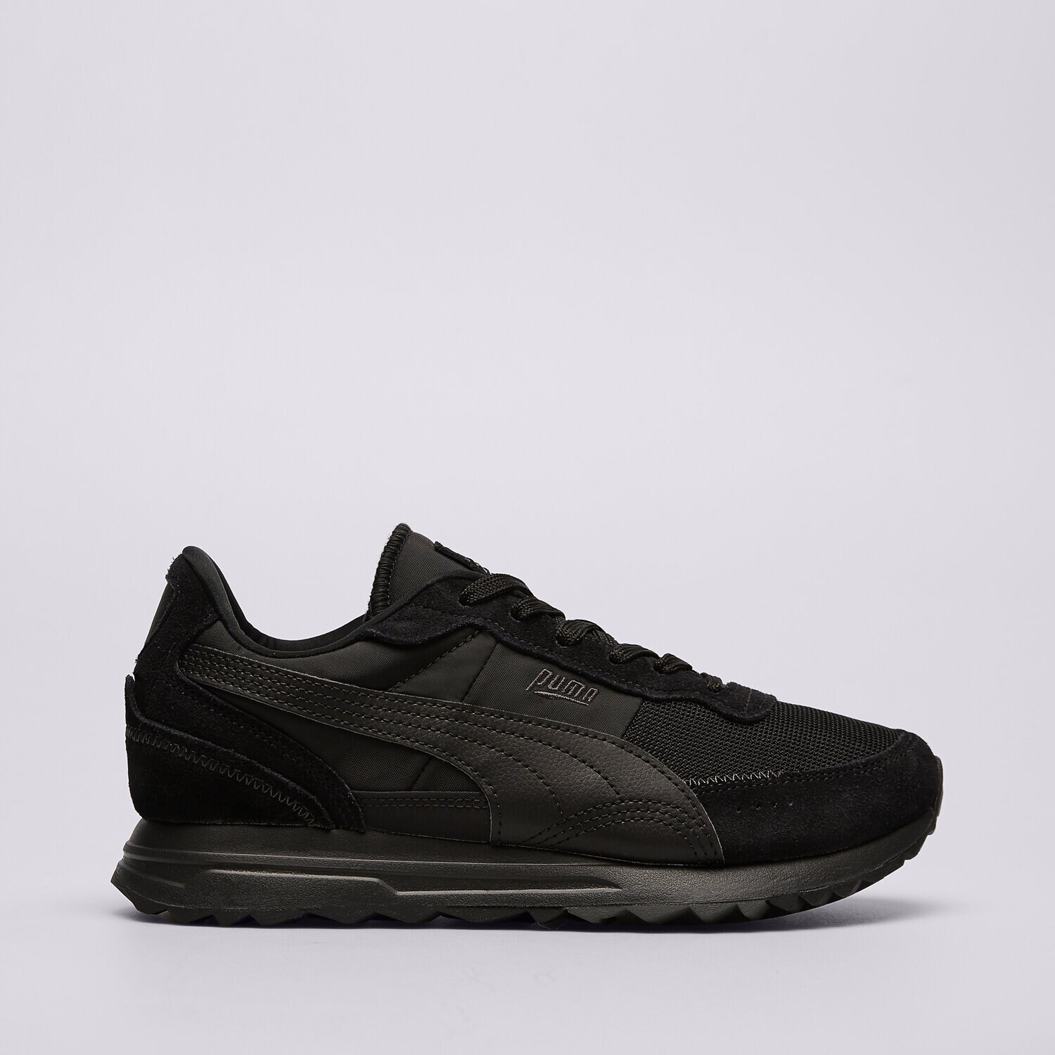 All black shoes puma online