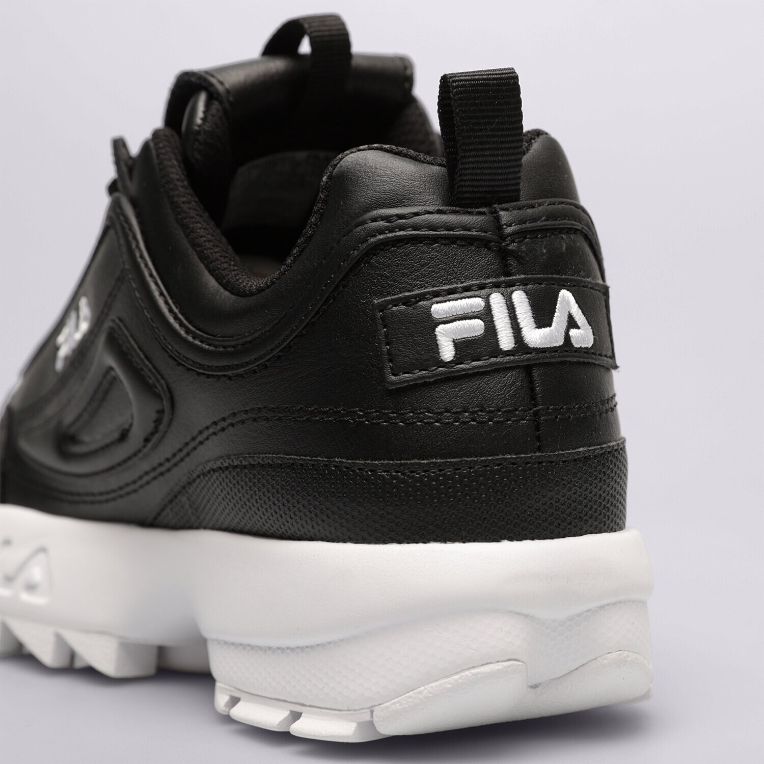 Black womens fila disruptor online