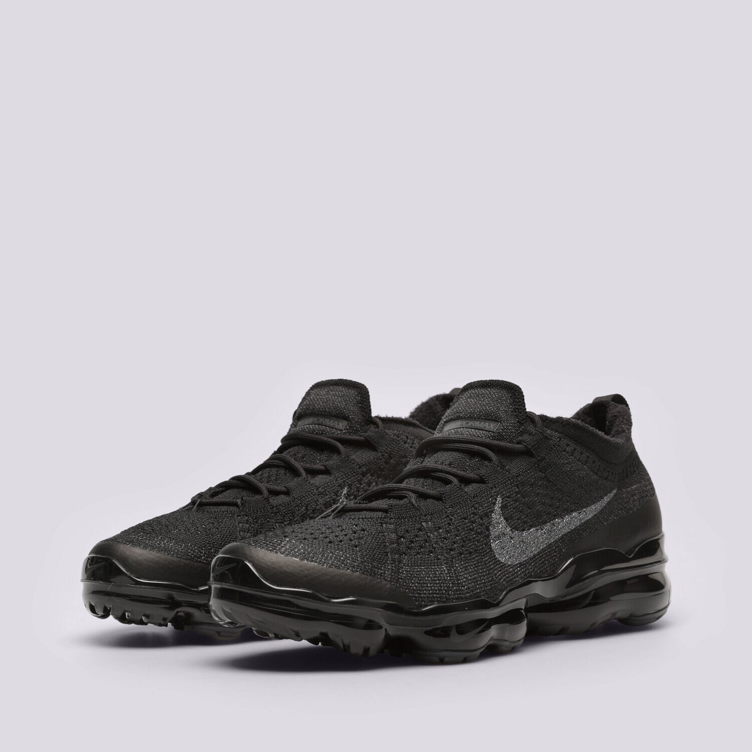 Black nike air vapormax on sale