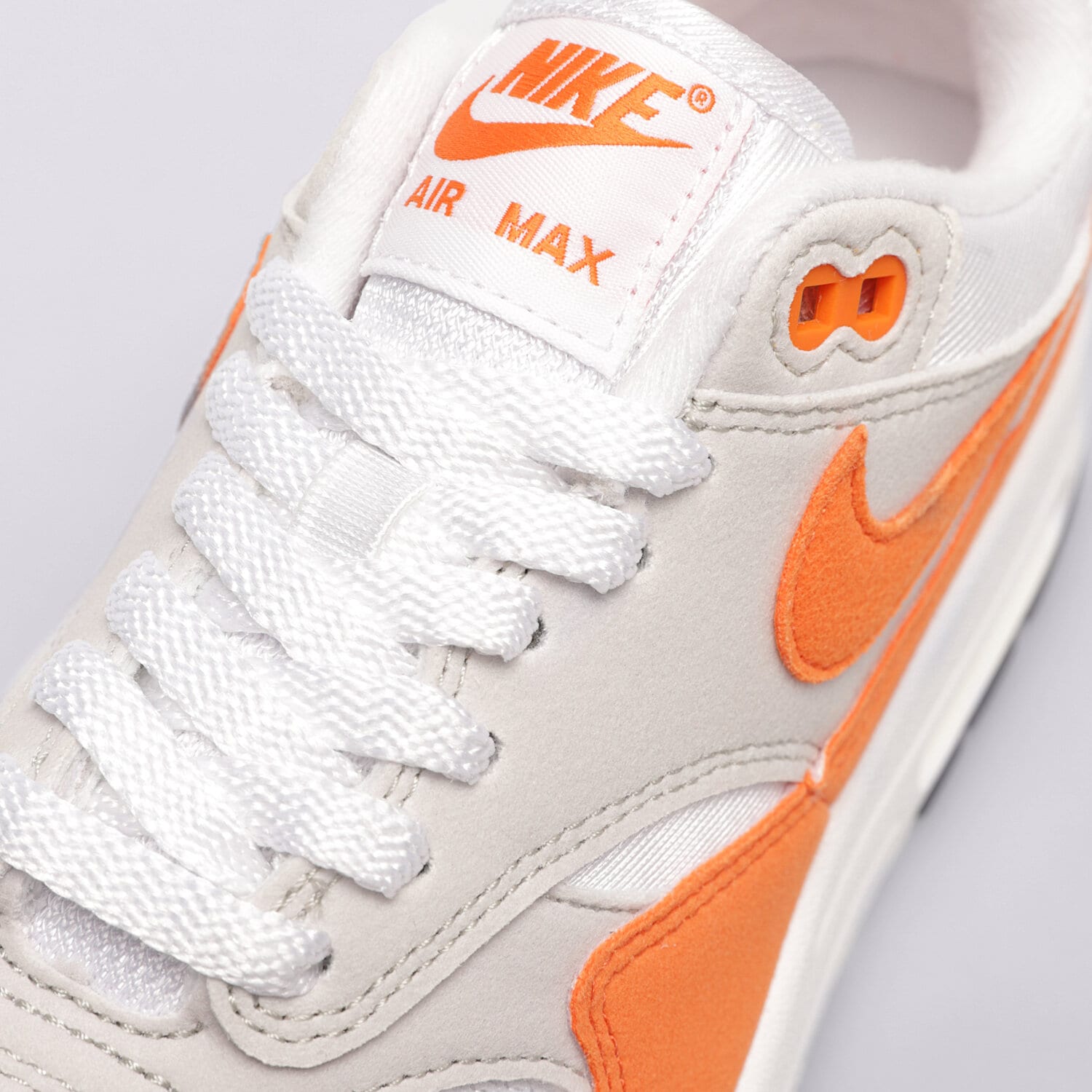 Nike air max 1 flyknit orange best sale