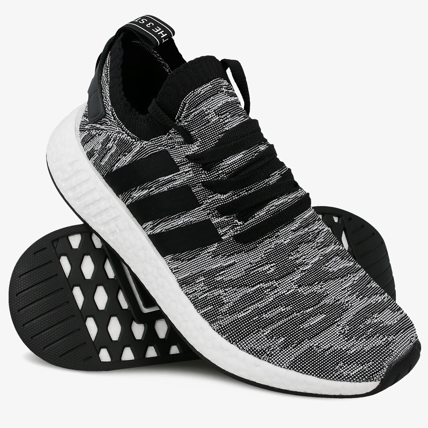 ADIDAS NMD R2 PK Grau BY9409 Sizeer