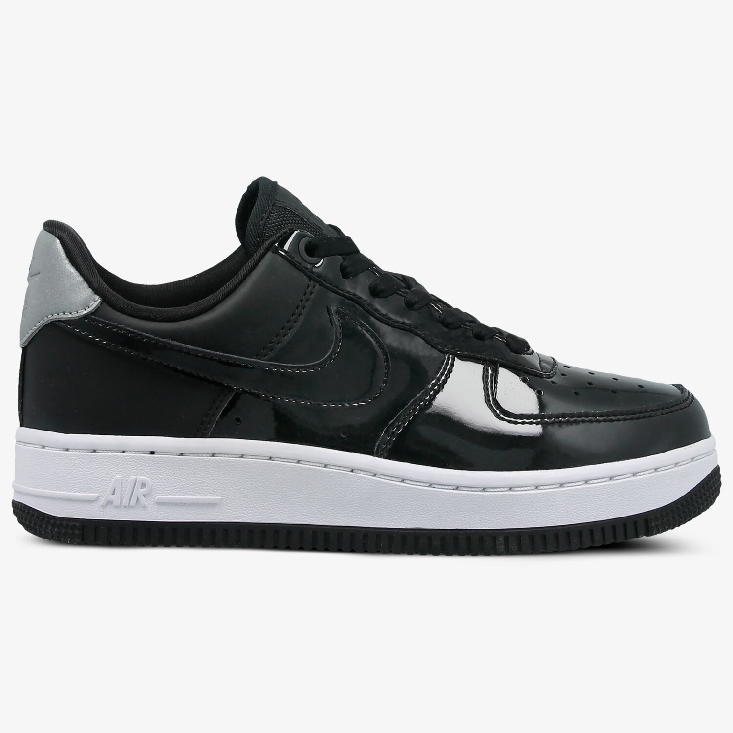 Black air force 1 07 se premium trainers on sale