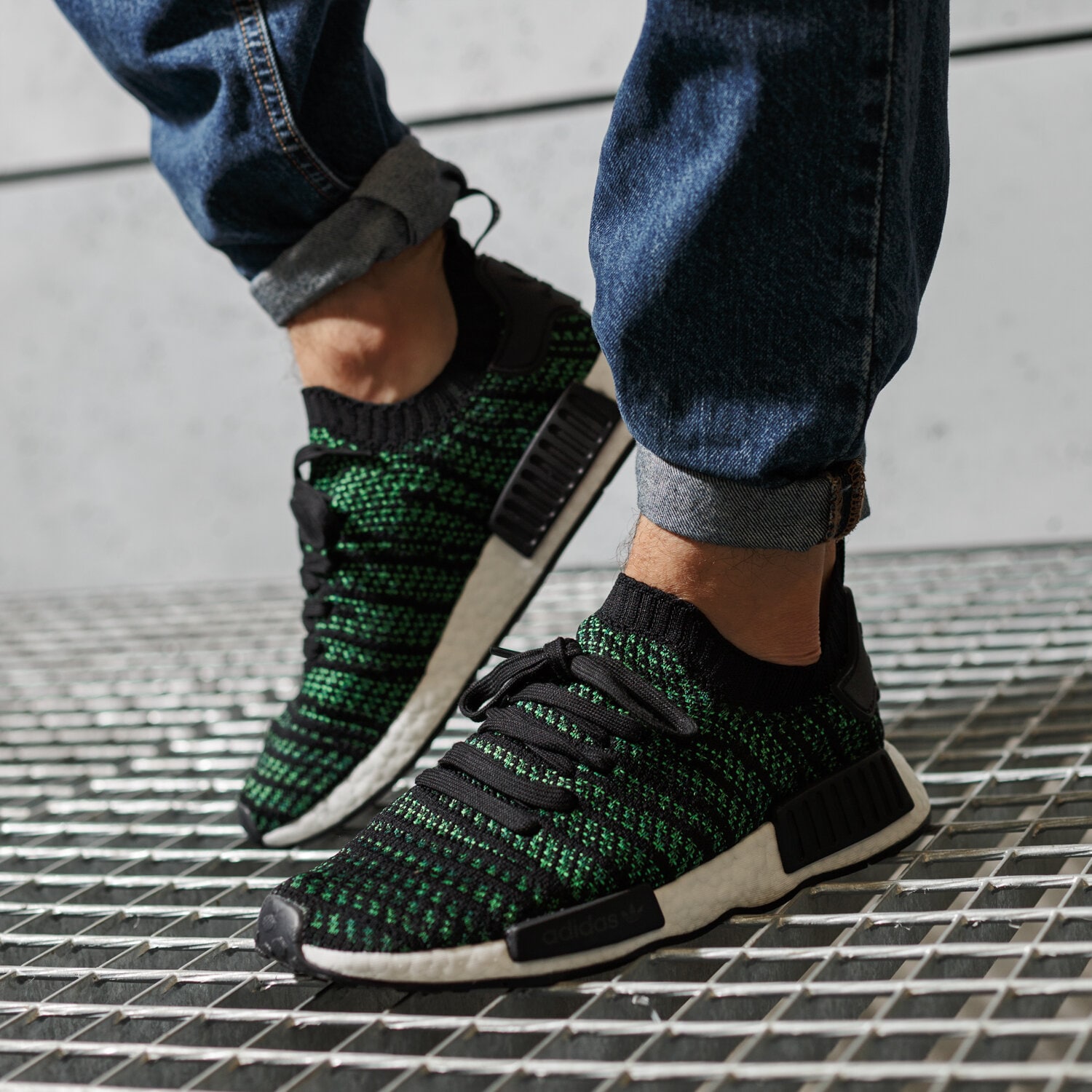 ADIDAS NMD R1 STLT PK null AQ0936 Sizeer